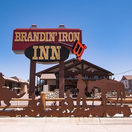 Brandin' Iron Inn Вест-Йеллоустоун Екстер'єр фото