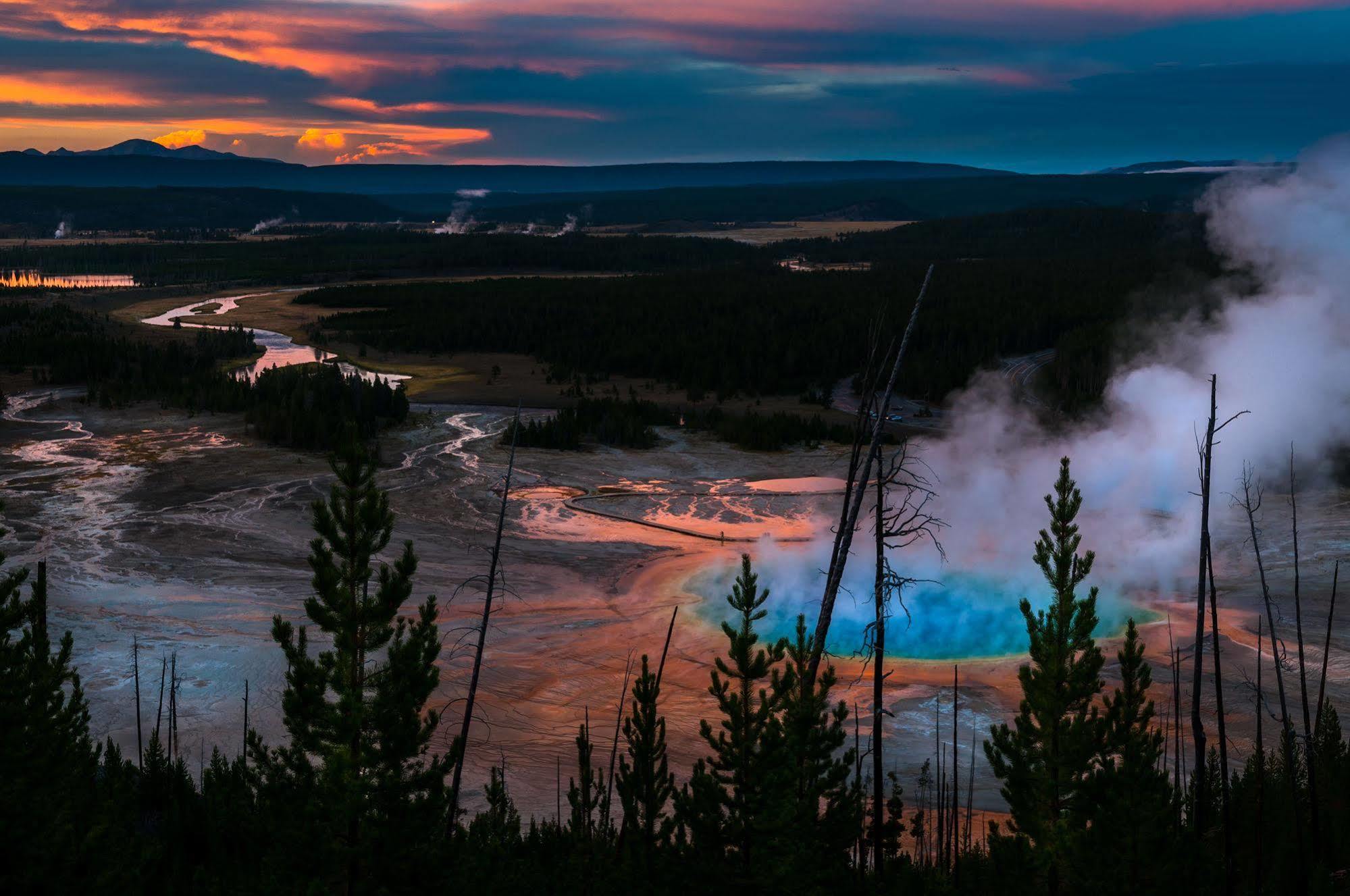 Brandin' Iron Inn Вест-Йеллоустоун Екстер'єр фото